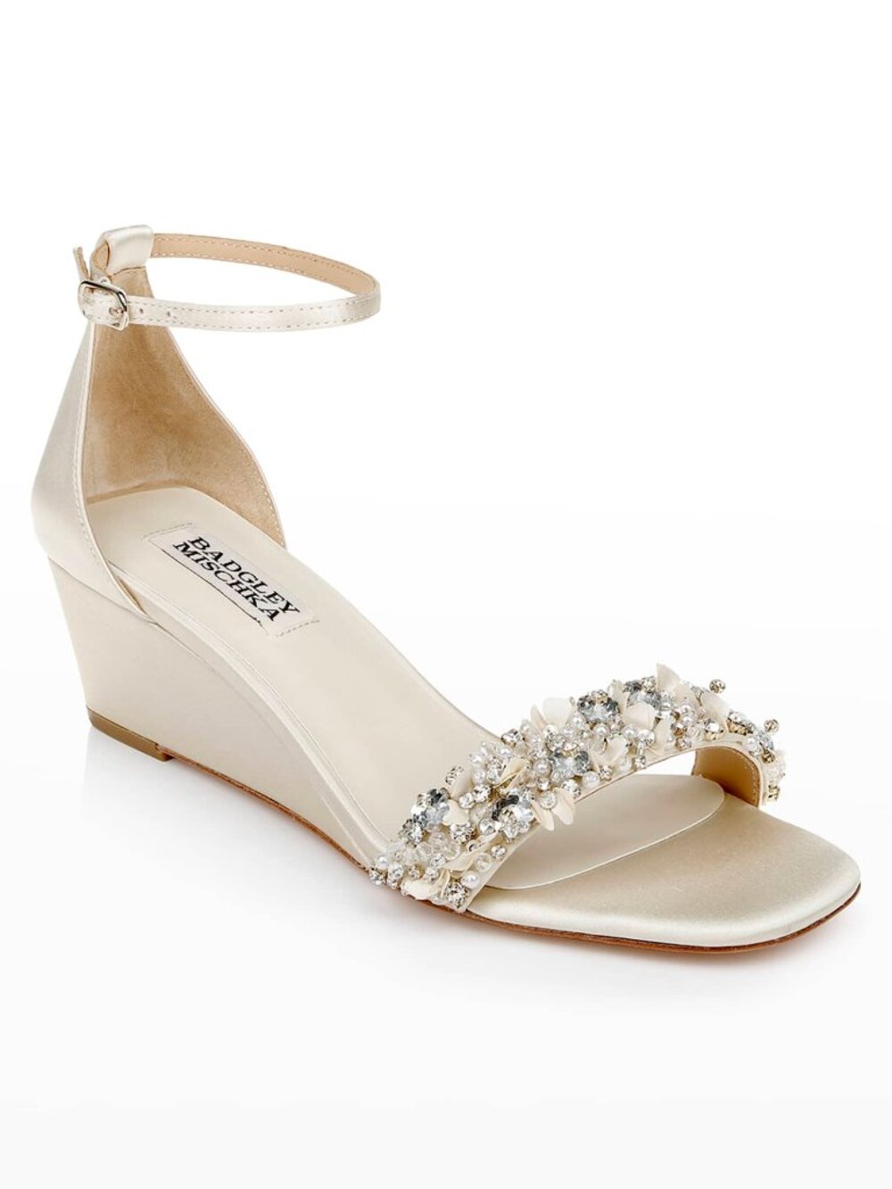 NWT Badgley Mischka Teasha Wedge Sandal in Ivory Satin